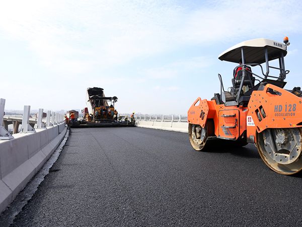 復合式瀝青路面攤鋪 復合式瀝青道路.jpg