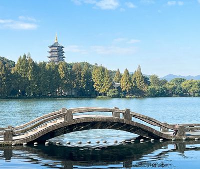 杭州道路養護之市政公司的黃金施工季 杭州西湖.jpg